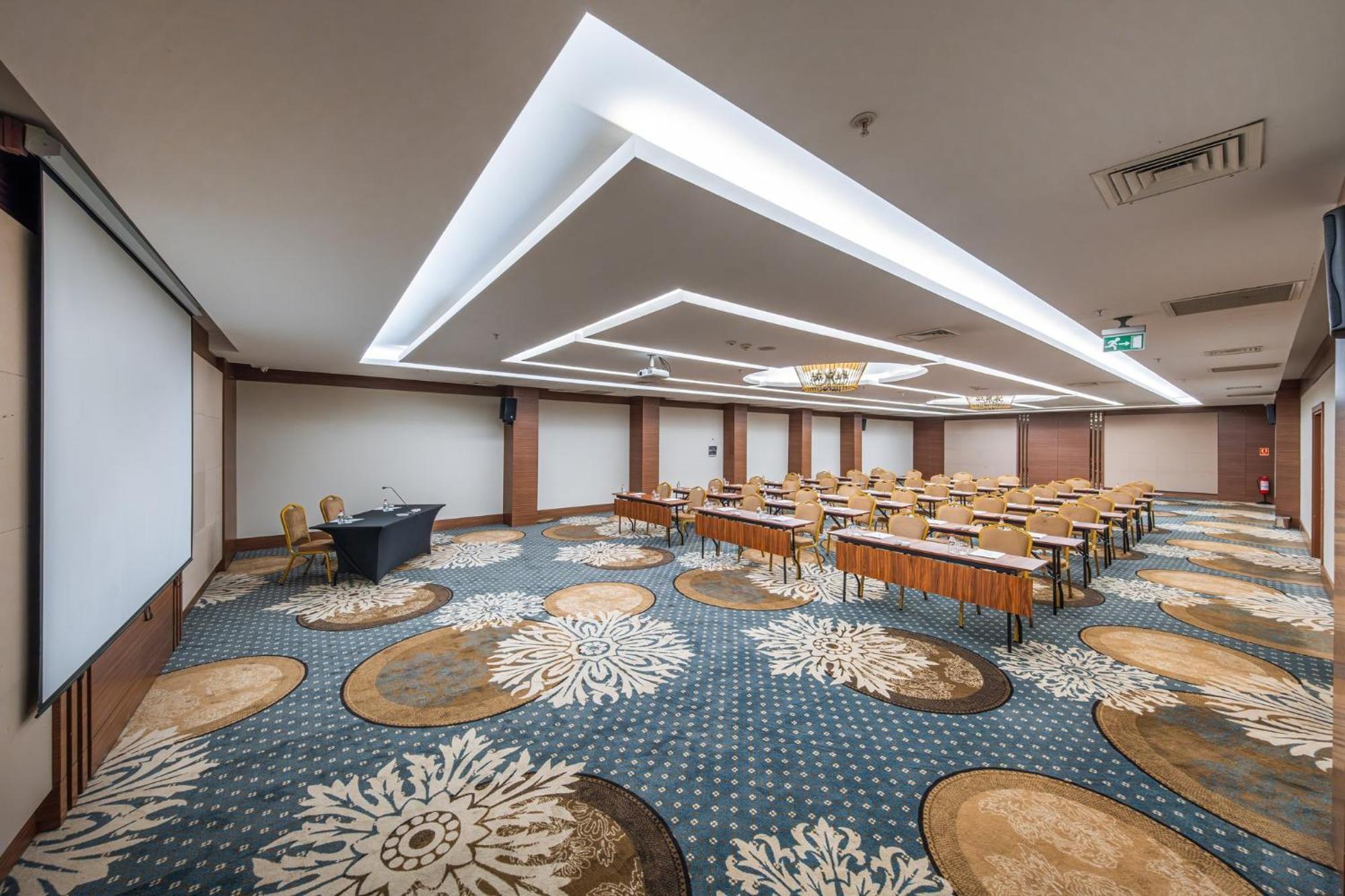 Holiday Inn Ankara - Cukurambar By Ihg Esterno foto