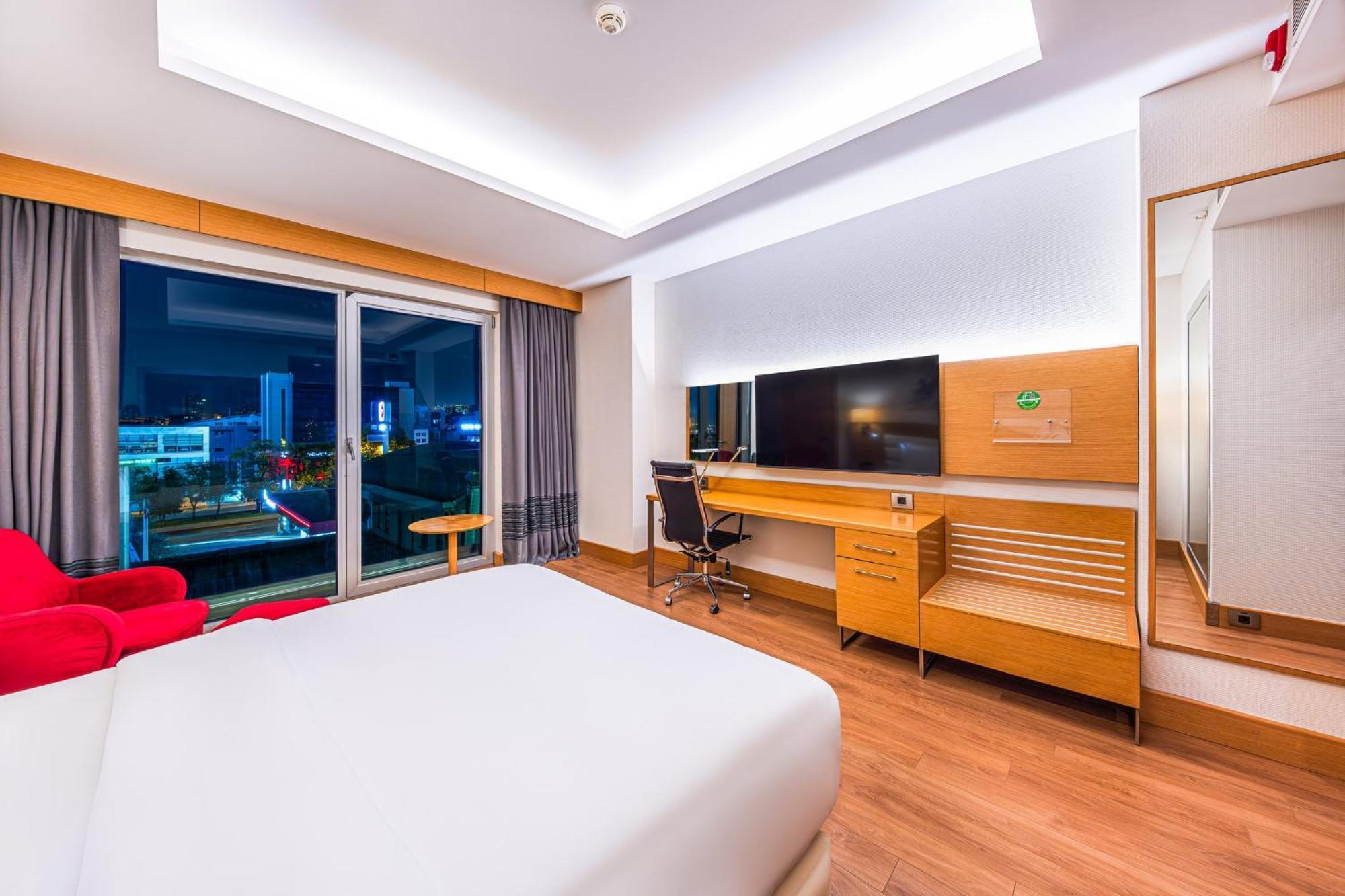 Holiday Inn Ankara - Cukurambar By Ihg Esterno foto