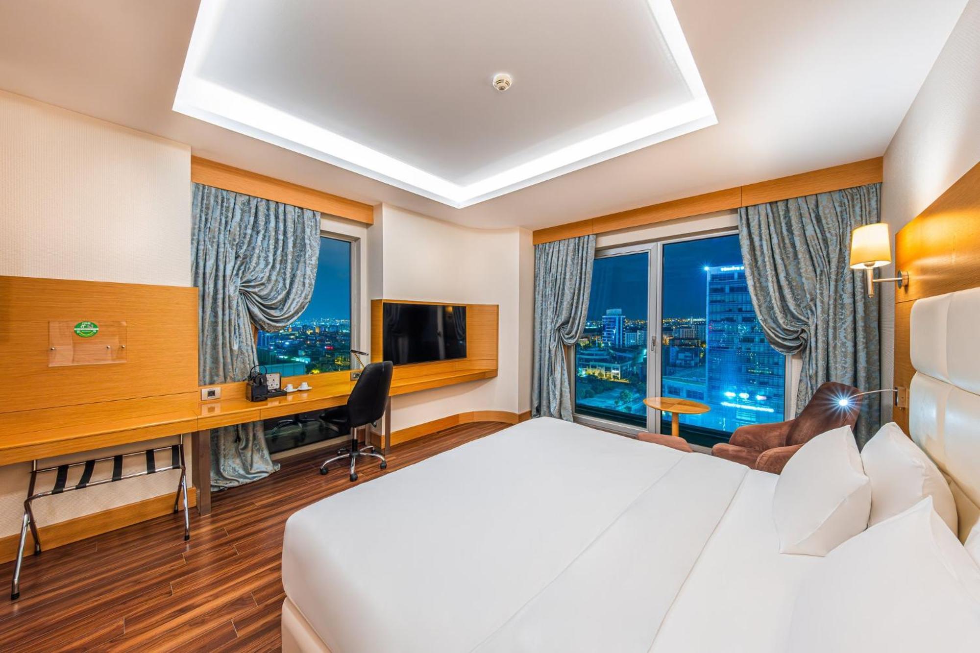 Holiday Inn Ankara - Cukurambar By Ihg Esterno foto